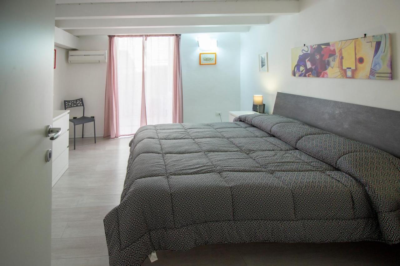 Maniace Homes - Federico & Angelica By Ortigia Apartments 시라쿠사 외부 사진