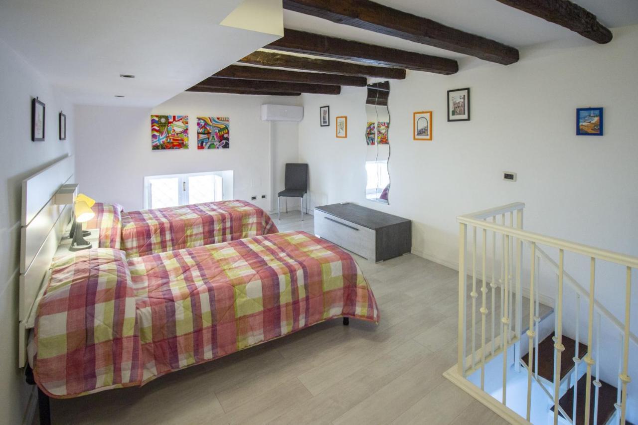 Maniace Homes - Federico & Angelica By Ortigia Apartments 시라쿠사 외부 사진